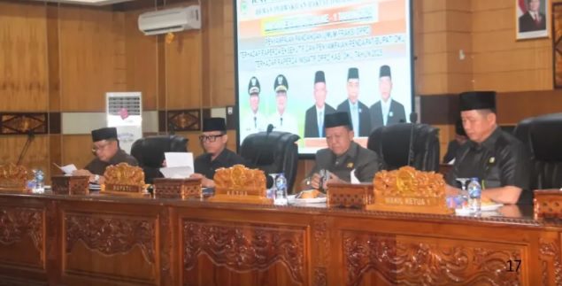 DPRD OKU Gelar Paripurna Bahas Raperda Eksekutif dan Inisiatif Dewan
