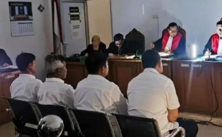 Sidang Pokir OKU Digelar Gelap-Gelapan, Dakwaan Rp3,7 M Dibaca Pakai Senter, Terdakwa Langsung “Gas” ke Pembuktian