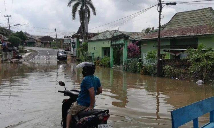 Banjir Datang Pergi, Solusi Permanen Tak Pernah Jadi