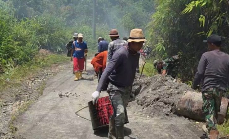 Gaspol Peduli Warga! PGE Lumut Balai Turun Gunung, Jalan Rusak di Babatan Disikat Bareng Rakyat