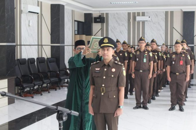 Kasubsi Intelijen Baru Dilantik, Kejari OKU Perkuat “Radar” Pengawasan!