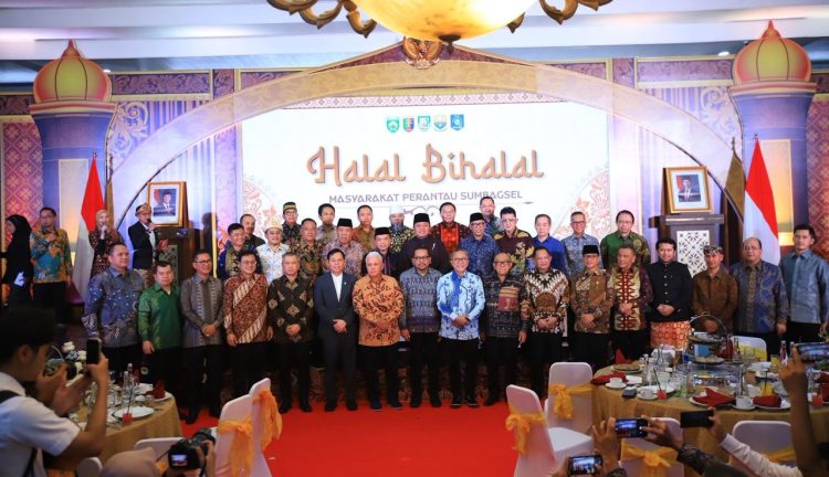 Kulintang OKU Timur Menggema di Griya Agung, Hangatnya Silaturahmi Perantau Sumbagsel