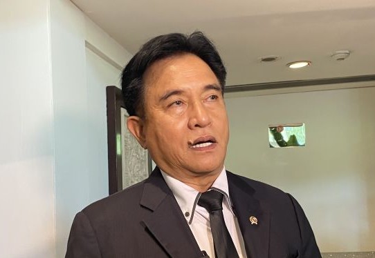 Yusril Pasang Badan: Kritik Akademisi Bukan Pidana, Jangan Kebablasan!