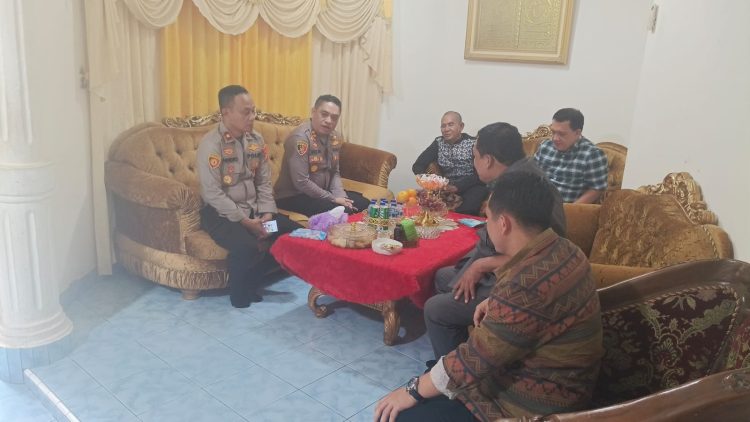Kapolres OKU Sambangi Zamzam, Tokoh Senior Berpengaruh di OKU
